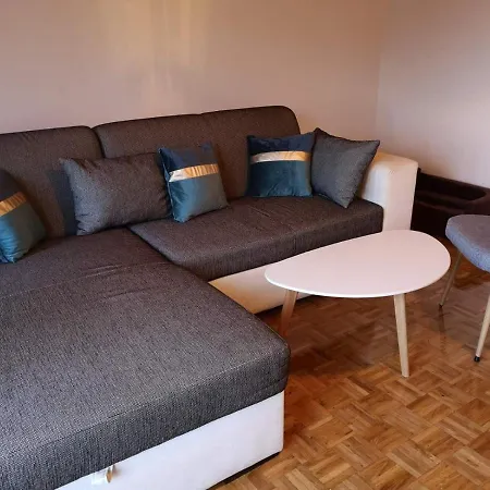 Gina Apartment *