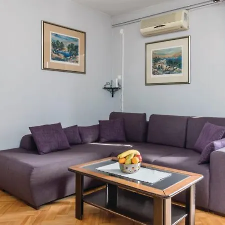 Gina Apartman Abbázia